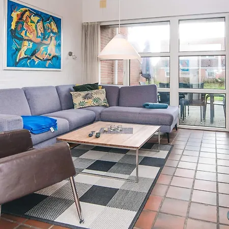 6 Person In Blavand-by Traum *